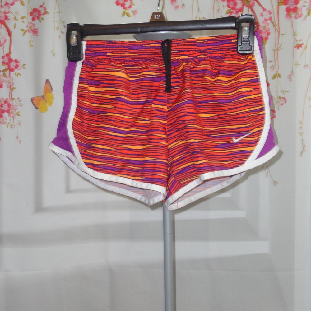 Nike Kids shorts                             (193)